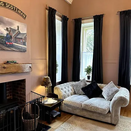 Σπίτι διακοπών Station 4 Bed Ev Free Parking *