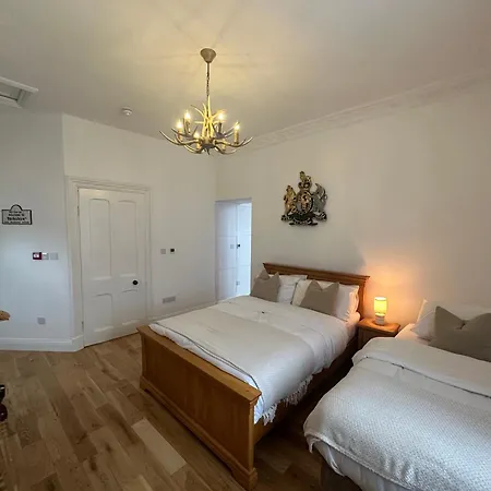 Station 4 Bed Ev Free Parking *