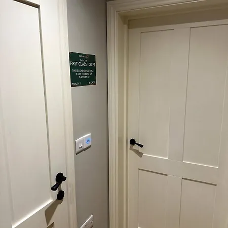 Station 4 Bed Ev Free Parking Vakantiehuis *