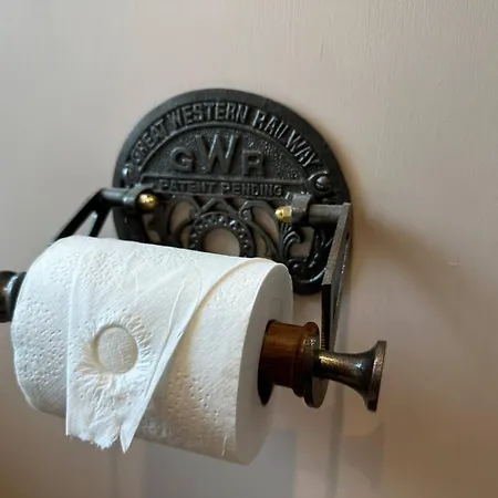 Station 4 Bed Ev Free Parking Vakantiehuis *