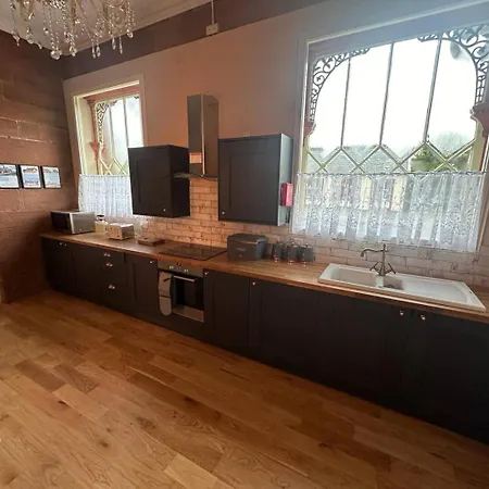 Station 4 Bed Ev Free Parking Hébergement de vacances