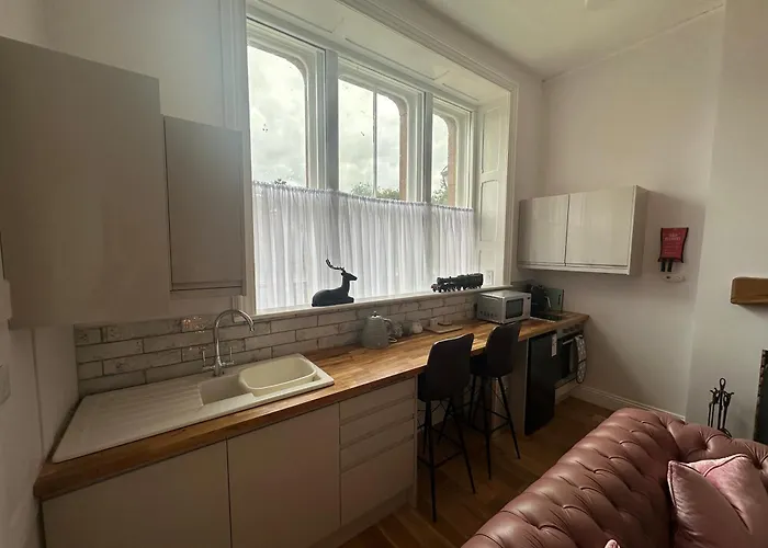 בית נופש Station 4 Bed Ev Free Parking *