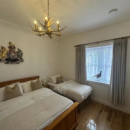 Station 4 Bed Ev Free Parking Casa de Férias