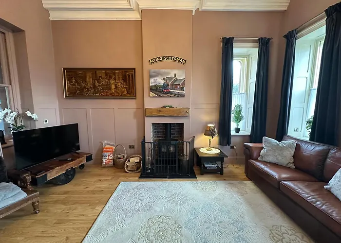 Station 4 Bed Ev Free Parking